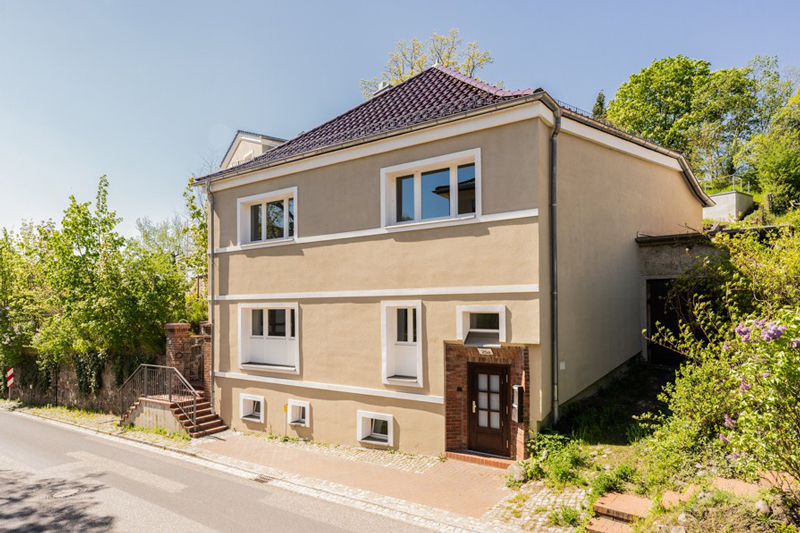 Straßenansicht